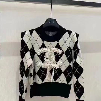 Argyle shoulder padded knitted sweater PD0823112112
