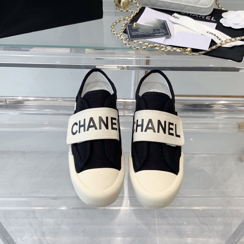 Lightweight Alphabet Velcro Sneakers XC07051207