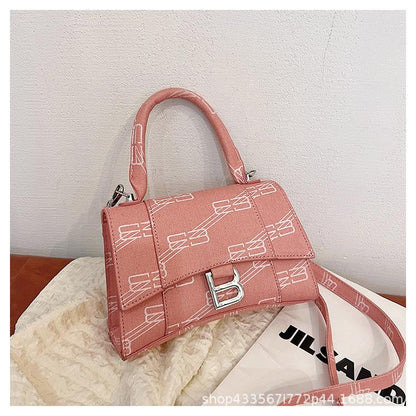 New Fashion Shoulder Bag Retro All-match Portable Small Square Bag 1024041616