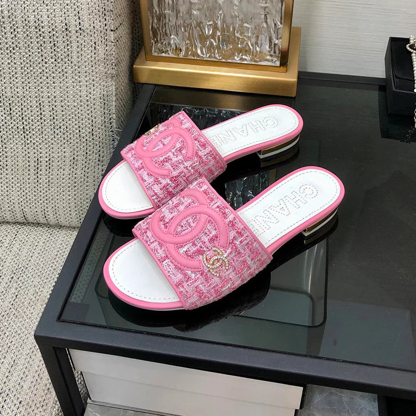 Luxurious new shoes sandals 1024052416