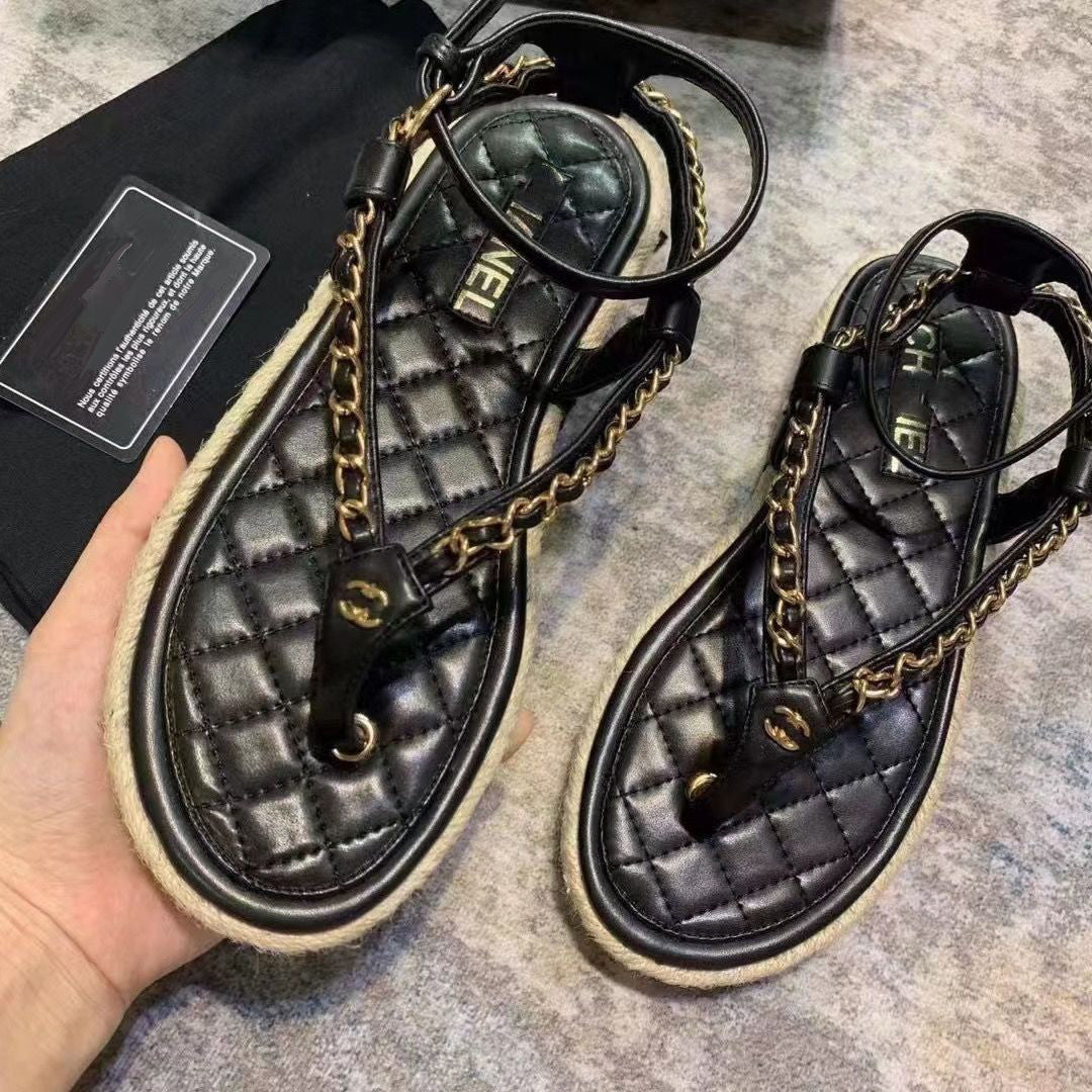 New stylish and minimalist sandals PD10041011