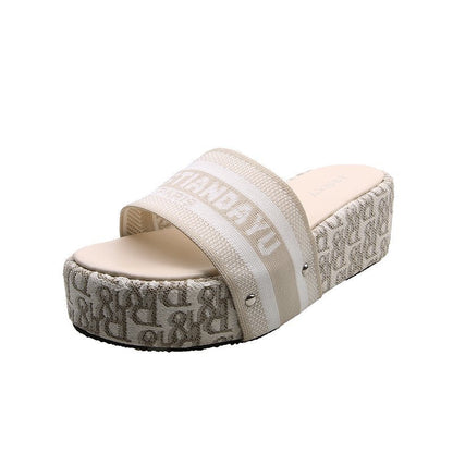 Lettered thick-soled slippers 2025080109