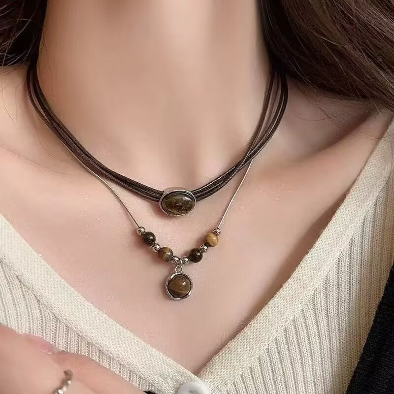 Leather tiger's eye necklace for autumn and winter 2025081113
