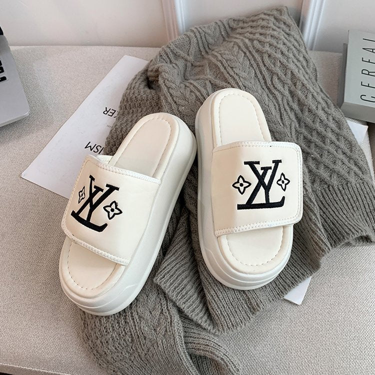 Thick-soled Velcro slippers 2025080110