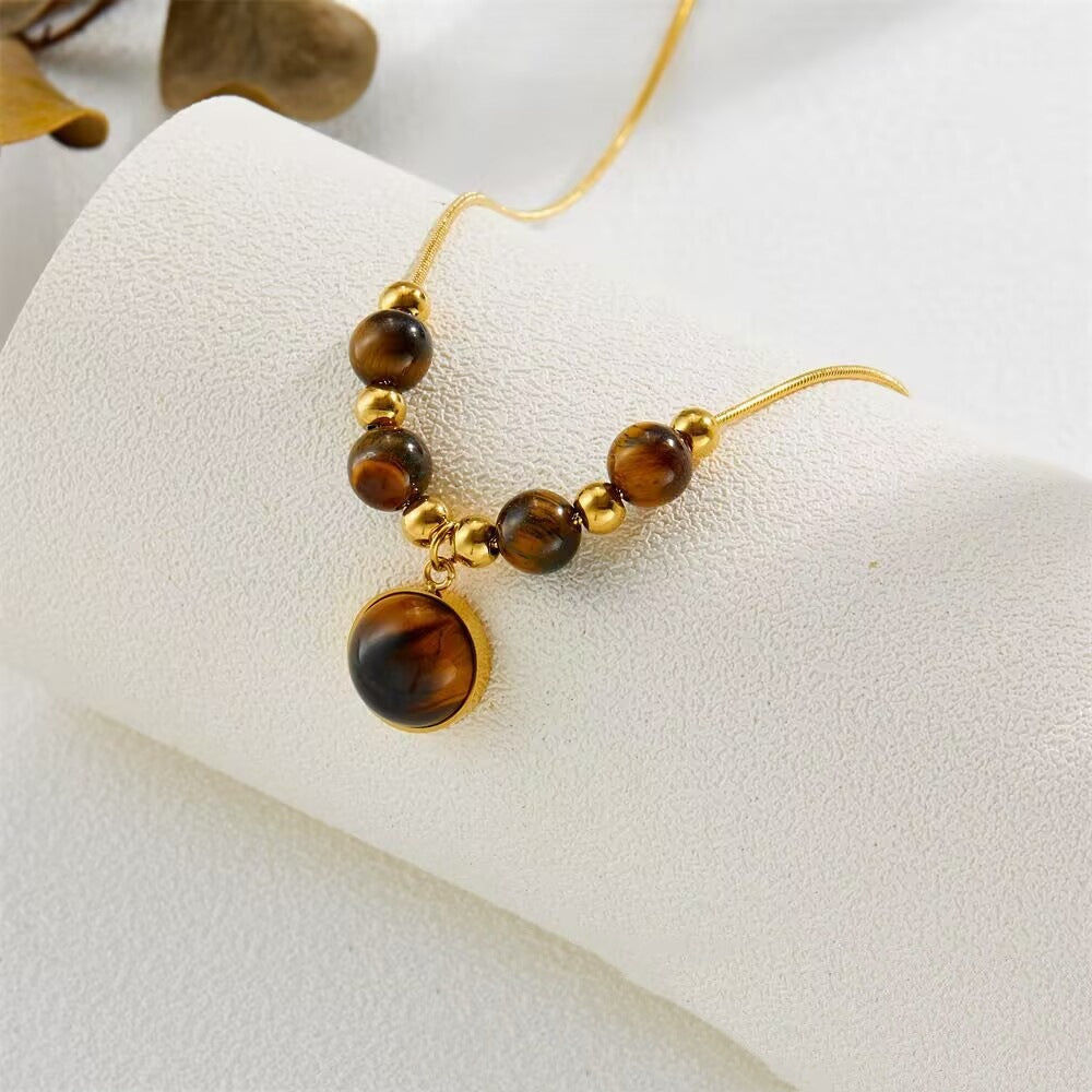 Leather tiger's eye necklace for autumn and winter 2025081113