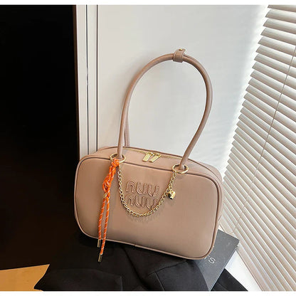 A niche and light luxury single-shoulder Boston bag 2025073003