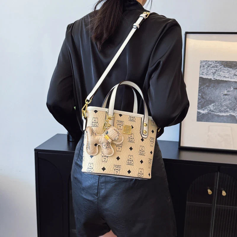 Elegant ladies' handbag 2025073006