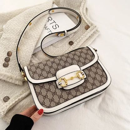 High-end small square retro printed crossbody bag 2025073117