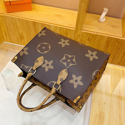 A minimalist handbag for ladies 2025080712