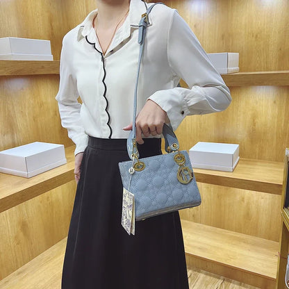 Solid-color shopping handbag 2025072906