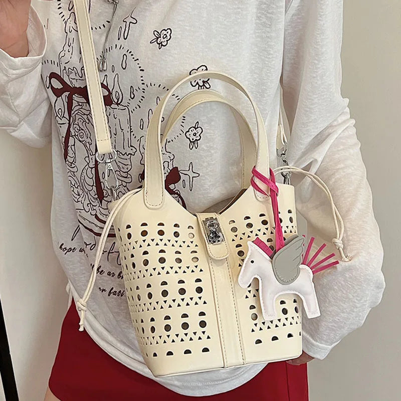 Fashionable bucket buckle bag 2025073005