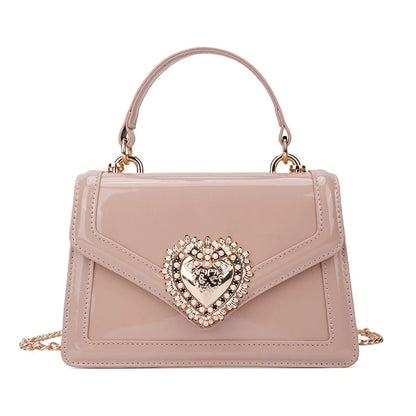 An elegant lady postman's bag 2025073002