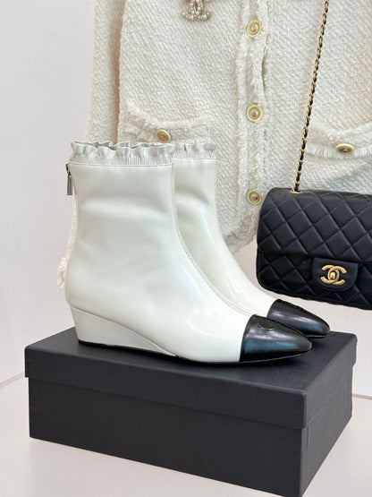 The new stylish pointed ankle boots of CNL25ss 0725090809