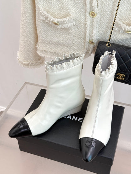The new stylish pointed ankle boots of CNL25ss 0725090809