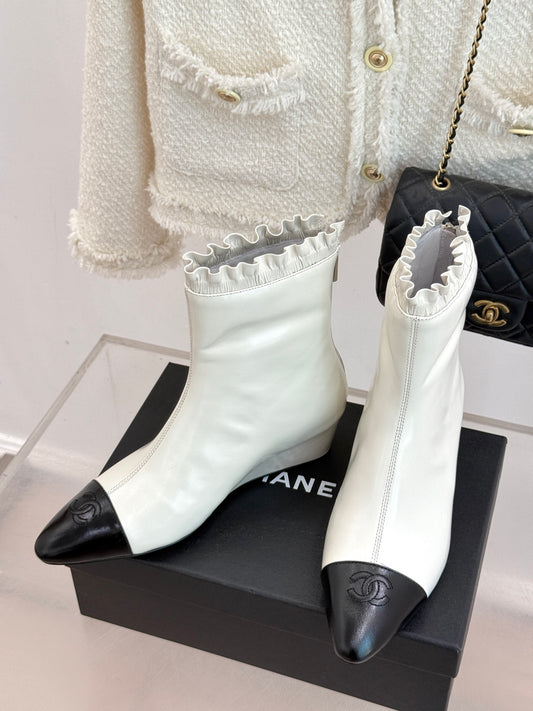 The new stylish pointed ankle boots of CNL25ss 0725090809
