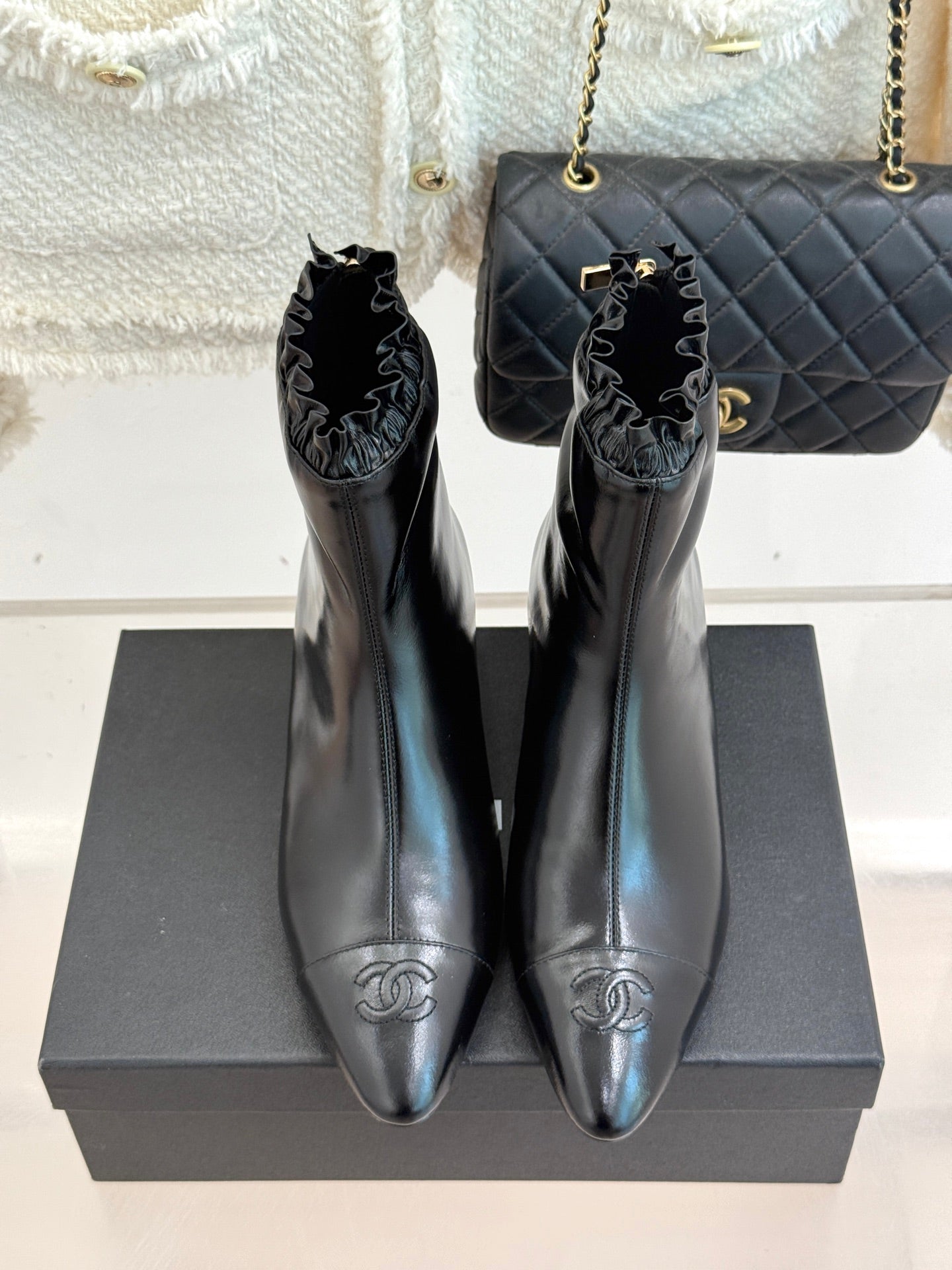 The new stylish pointed ankle boots of CNL25ss 0725090809