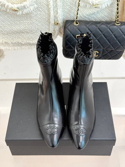 The new stylish pointed ankle boots of CNL25ss 0725090809