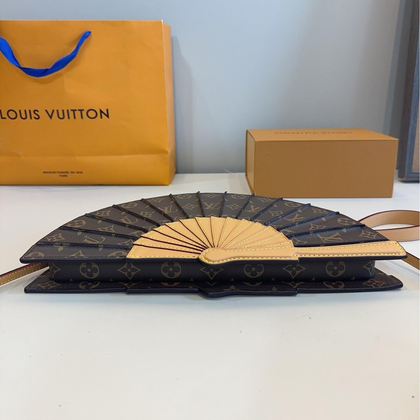 Lvv fashion printed fan bag 0725070703