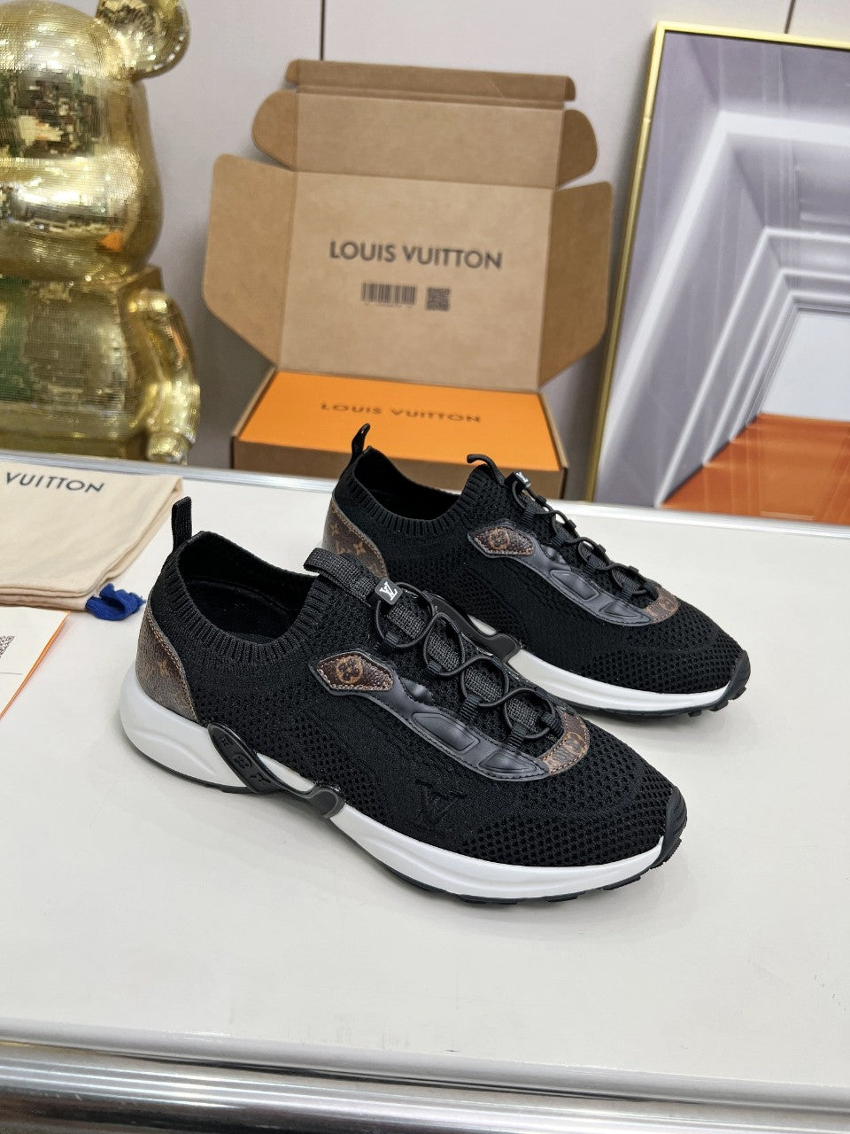 Lvv's new fashionable mesh breathable sports shoes 0725090801