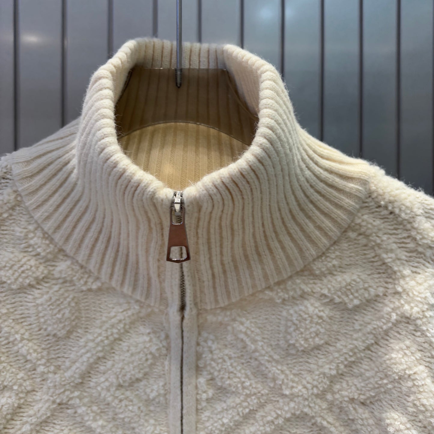 L Cardigan Sweater Jacket 1025092401